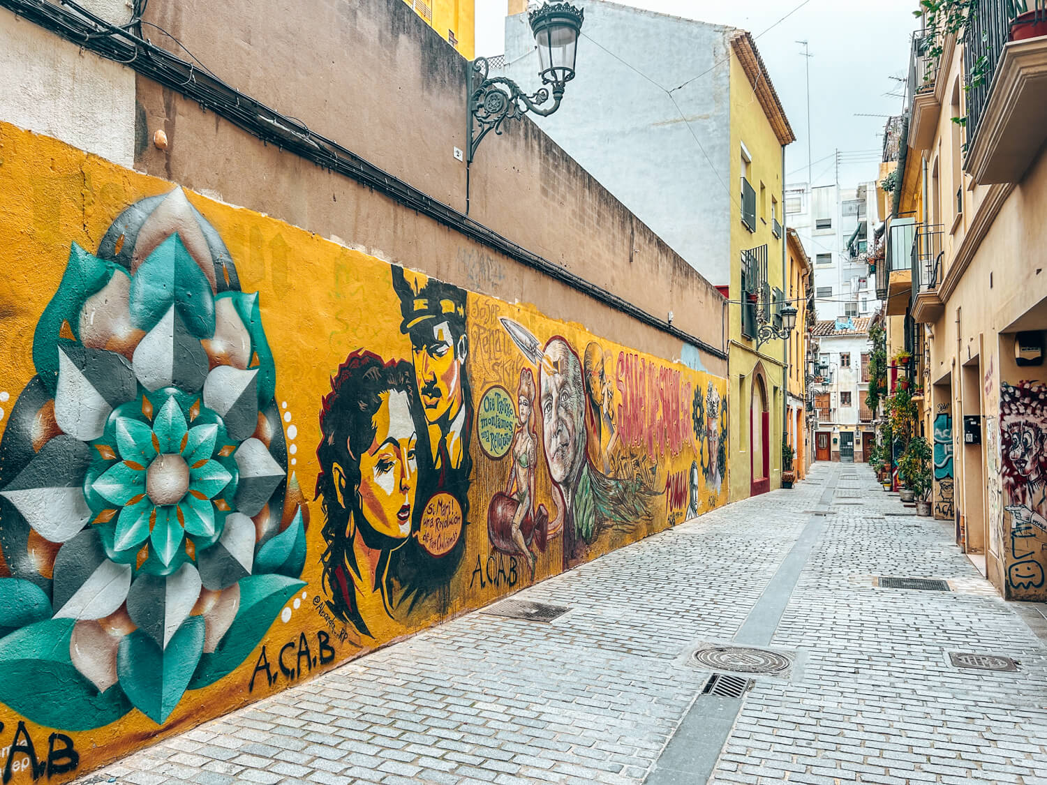 Solo travel tips Spain