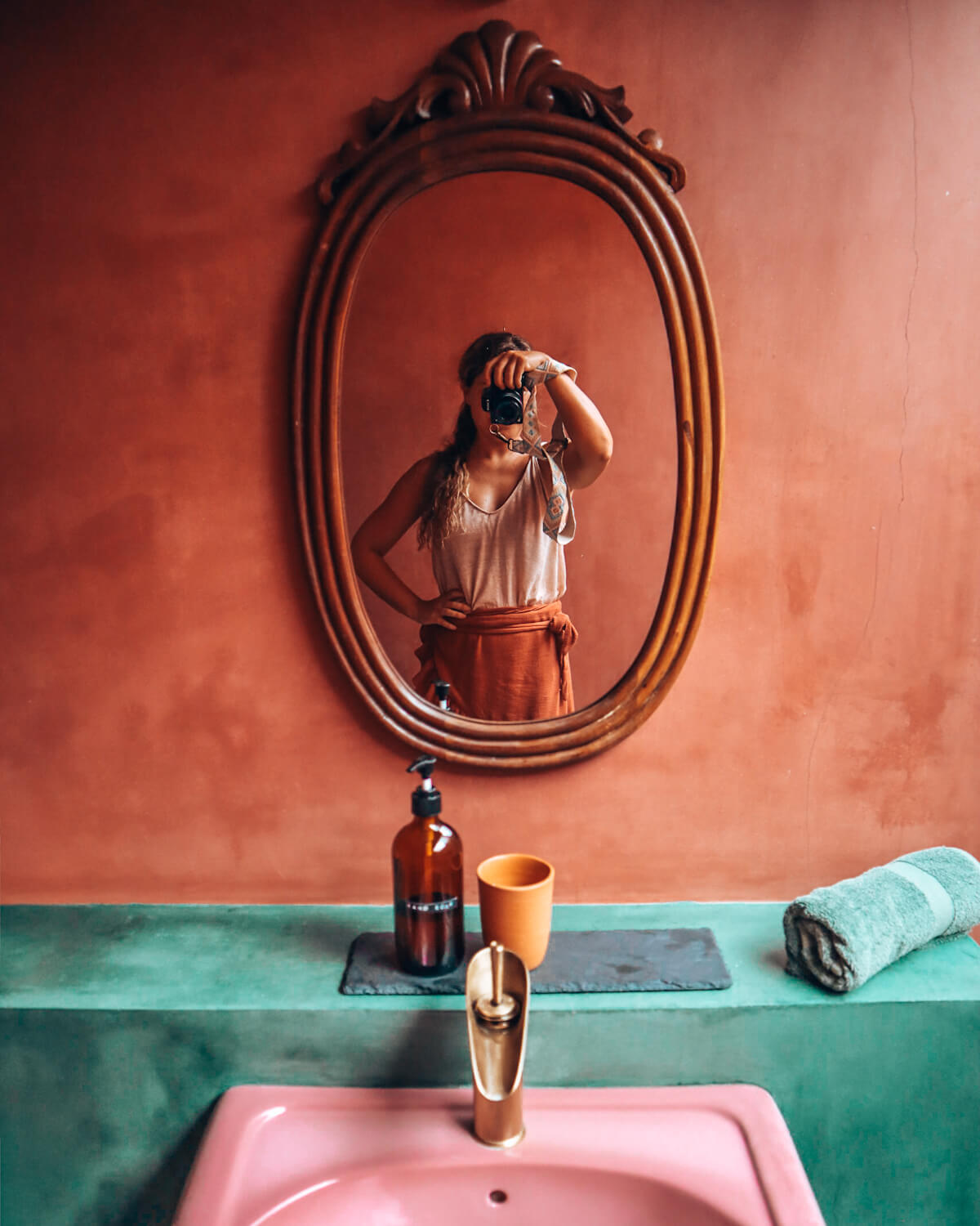 Portret van Lieke Pijnappels, oprichter van reisblog Little Wanderbook